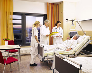 Zweibettzimmer mit Chefarzt-Behandlung Zweibettzimmer mit Chefarzt-Behandlung